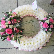 Cluster wreath -Beaufort local delivery only