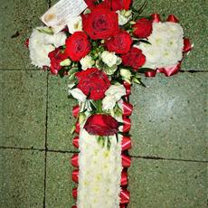 Red &amp; White Classic Cross- Beaufort local delivery only 