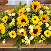 Sunflower table arrangement