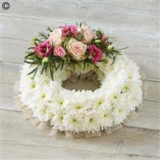Traditional wreath - Pink 